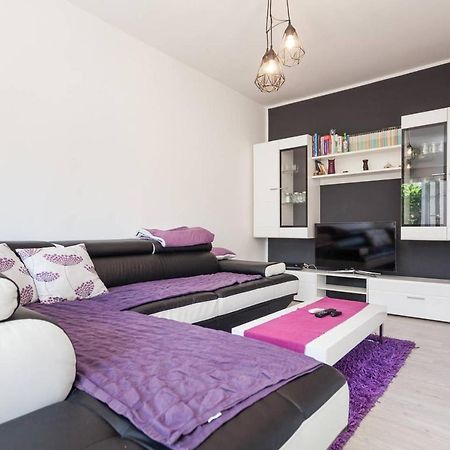 Apartman Mark Pula Exterior foto