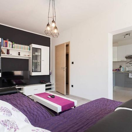Apartman Mark Pula Exterior foto
