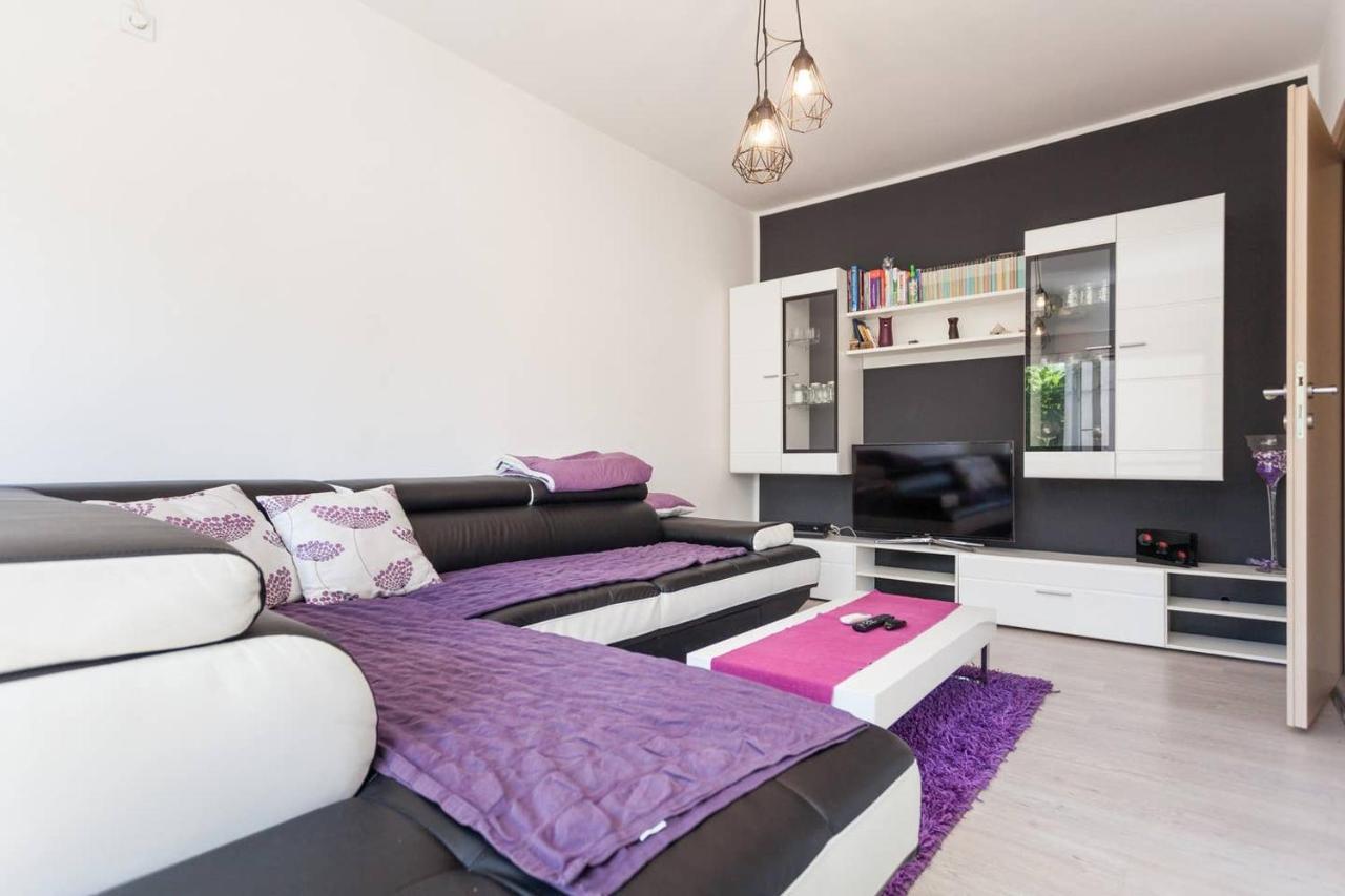 Apartman Mark Pula Exterior foto