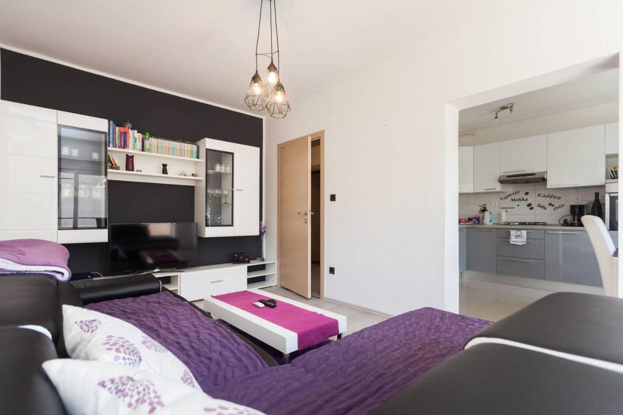 Apartman Mark Pula Exterior foto