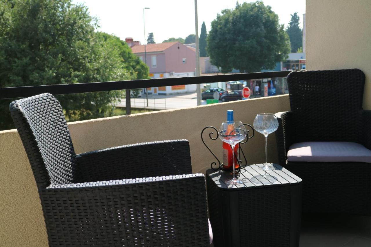 Apartman Mark Pula Exterior foto