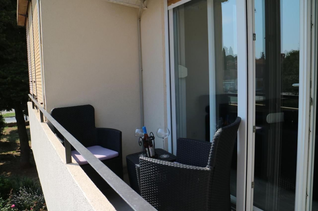 Apartman Mark Pula Exterior foto